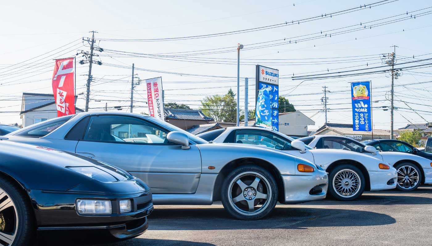 展示中のネオクラシックカー